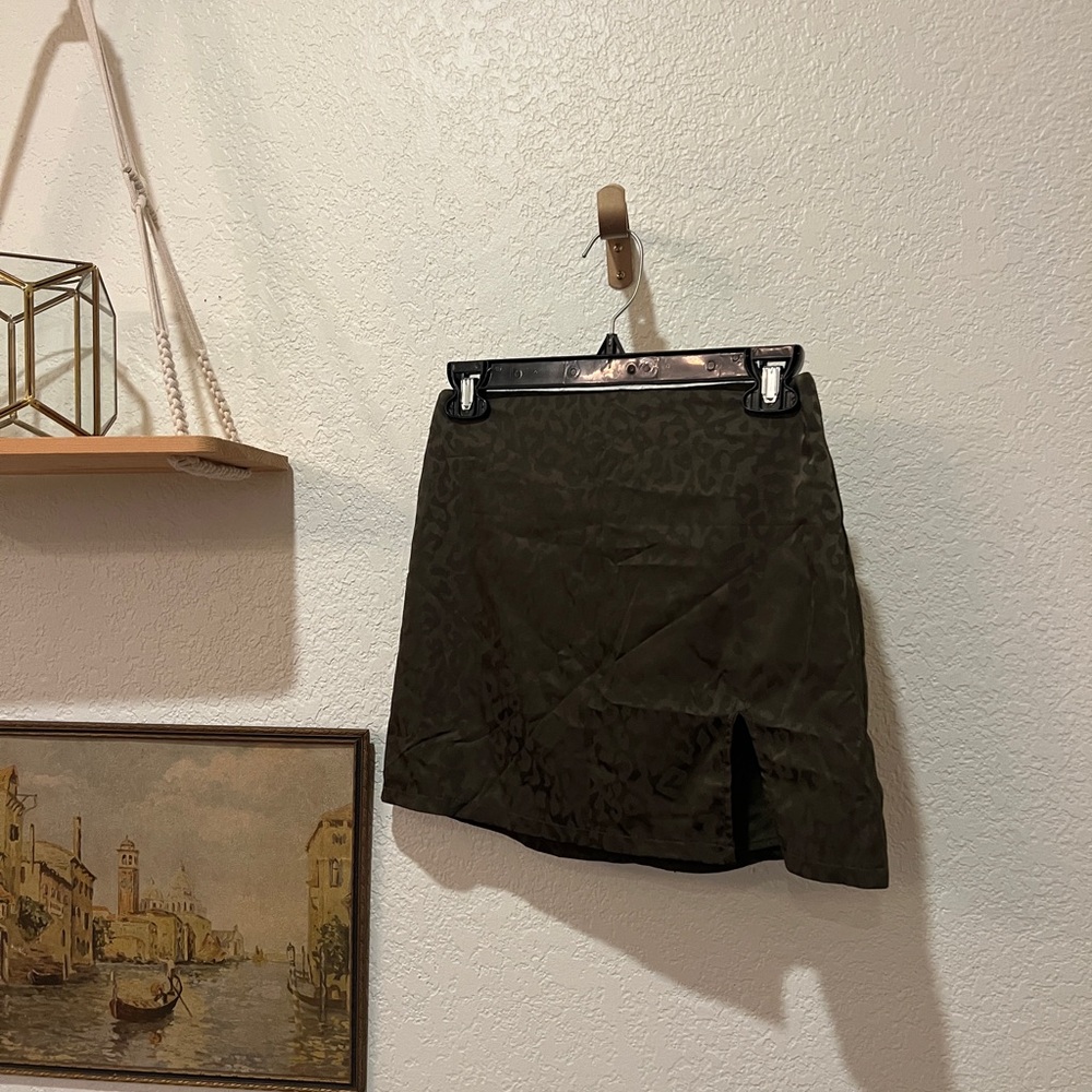 FOREVER 21 Leopard Print Green Skirt
